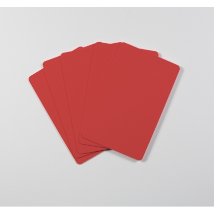 Des cartes 'blanco' en plastique - rouge